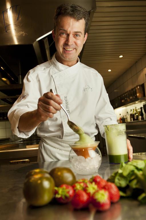 Logis Hotel Restaurant Le France Villers-le-Lac Buitenkant foto